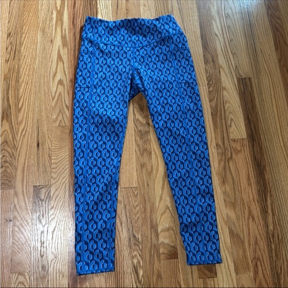 J. McLaughlin Rhonda Vibrant Blue Geometric Leggings - Picture 2 of 5